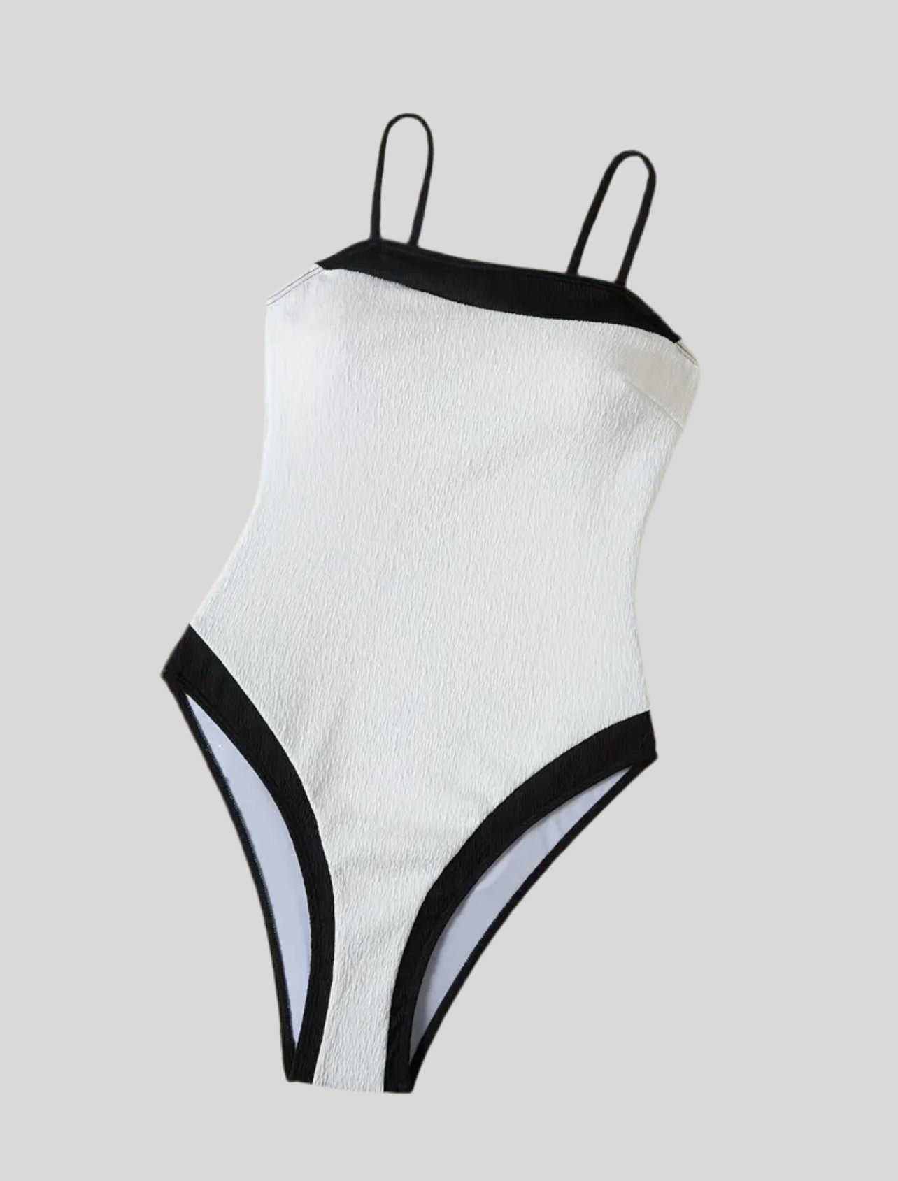 TRAJE DE BAÑO PIERNA ALTA CON BORDES EN CONTRASTE