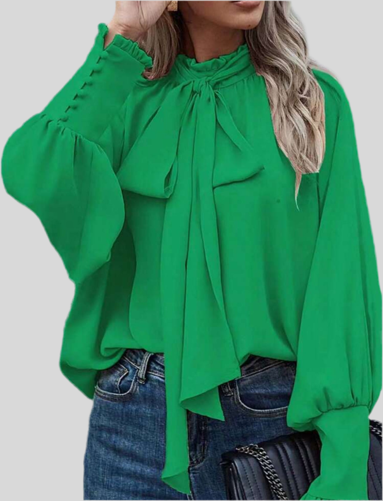 CAMISA CON CON LAZADA Y PUÑOS 10 CLRS