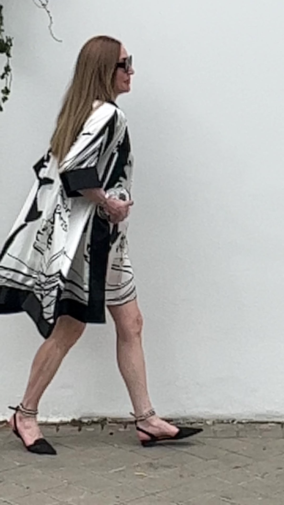 Set aus Seidenkaftan und Kimono von ALMA, LIMITIERTE AUFLAGE