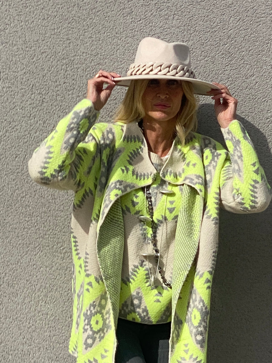 Fluorescent cardigan and sweater set