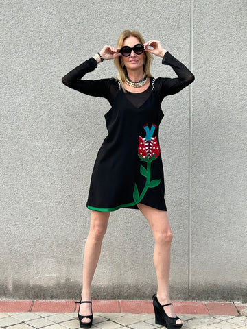 Jewel strap dress with embroidery