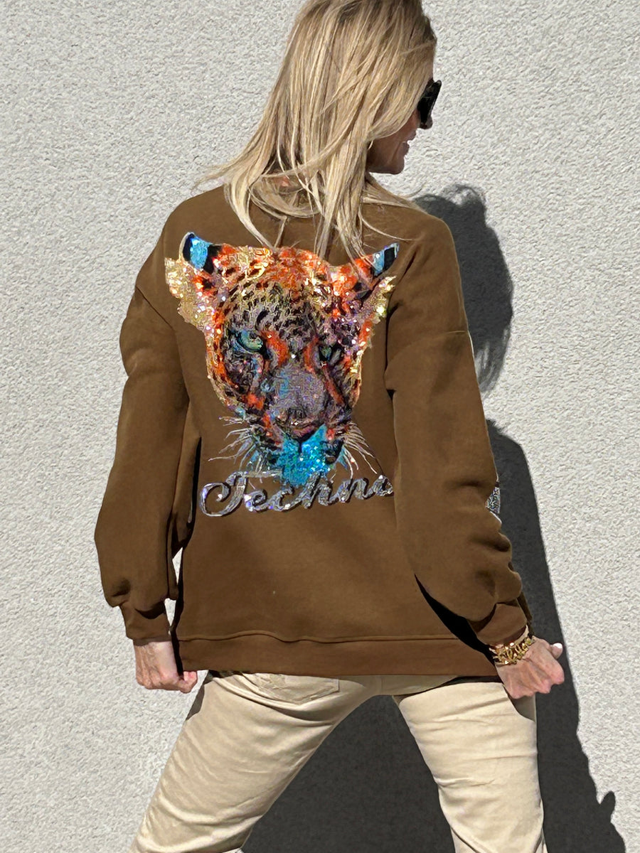 Sweatshirt with rhinestones