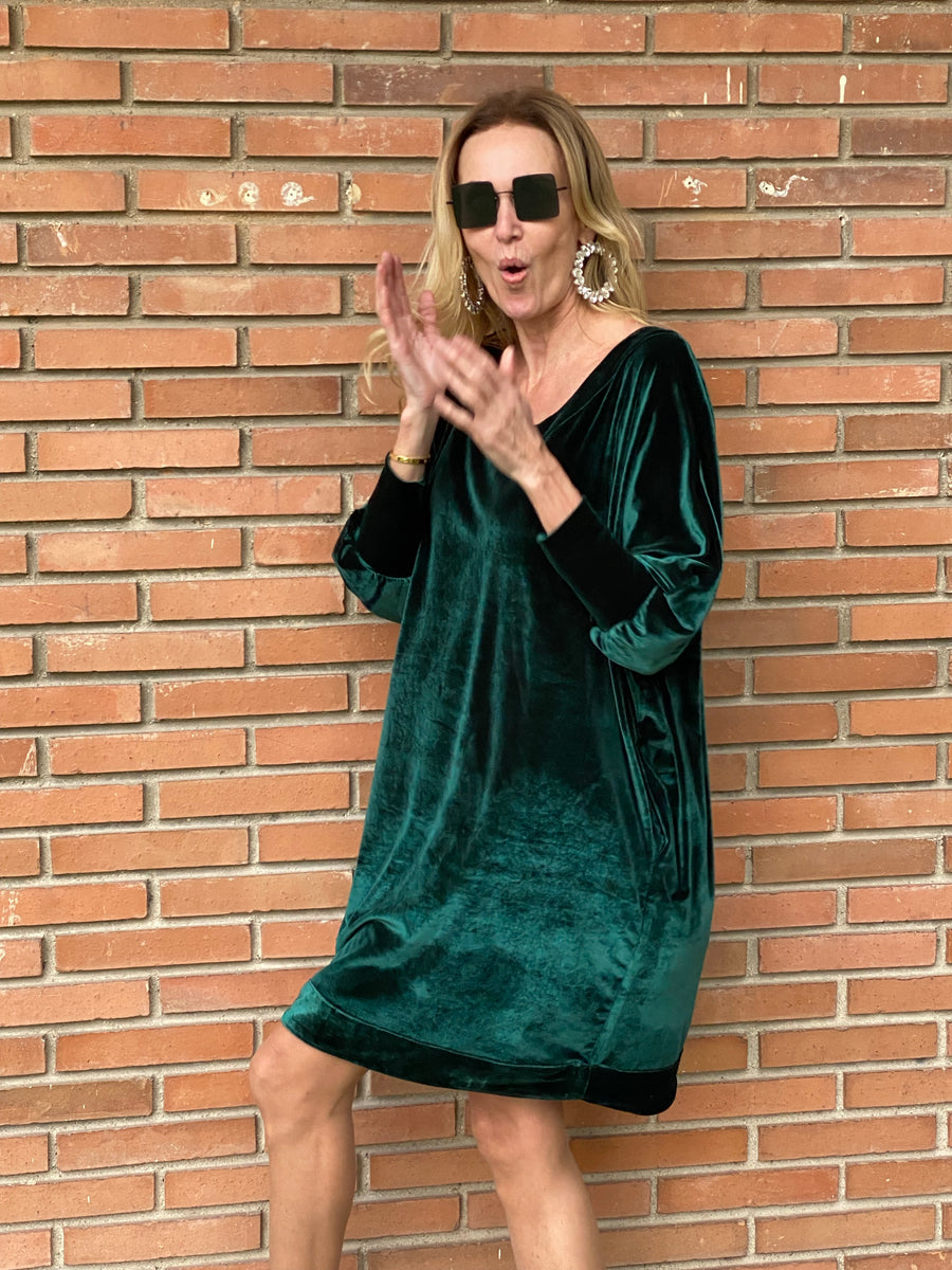LYDIA EXCLUSIVE oversize velvet dress