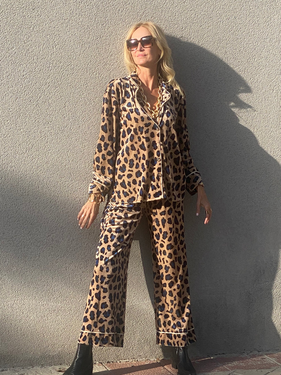 Conjunto de terciopelo estampado animal print