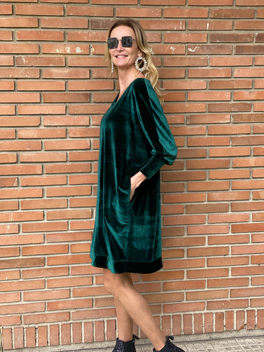 LYDIA EXCLUSIVE oversize velvet dress