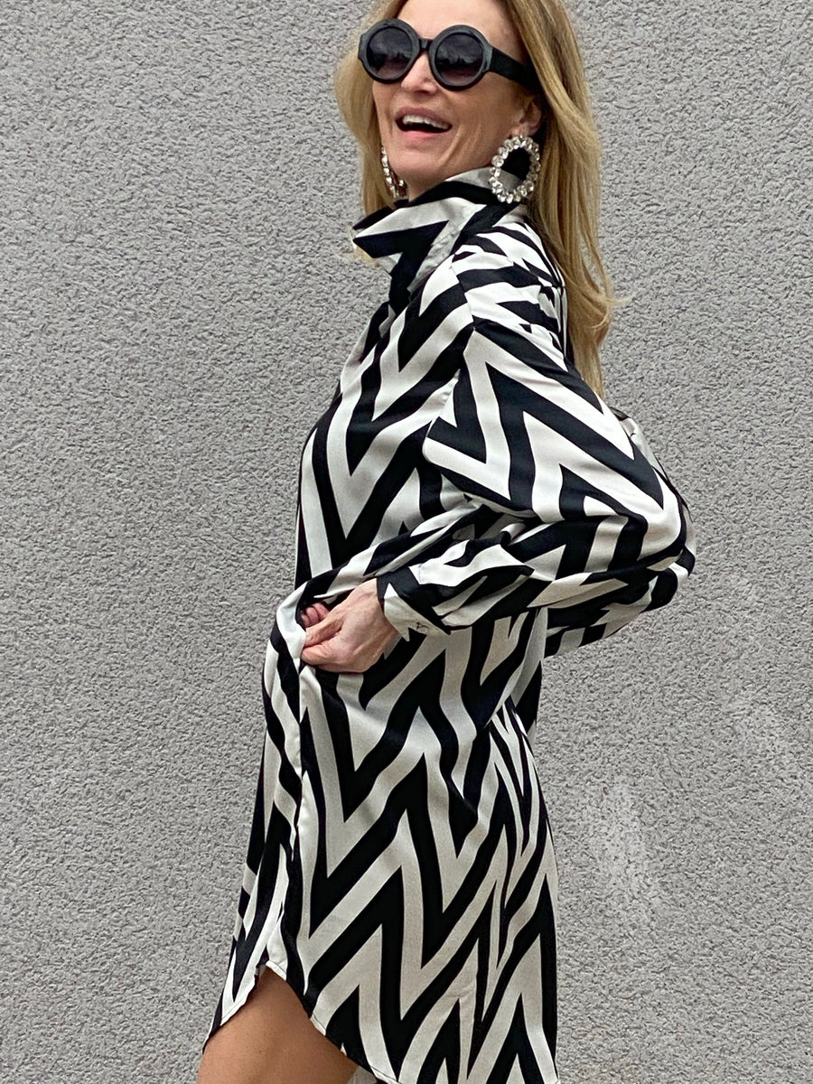 Vestido camisero LIMA ZIG ZAG en satén EDICIÓN LIMITADA EXCLUSIVO DE THANNAC